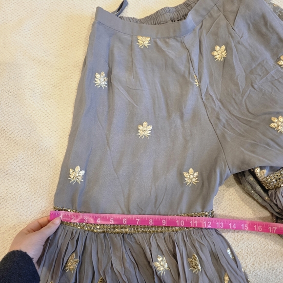 Gray and Gold Floral Embroidered Kurta Gharara with Dupatta - L/XL - Picture 12 of 13